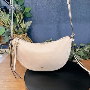 NWT Michael Kors Camden Small NWT Messenger Soft Pink Pebble Leather